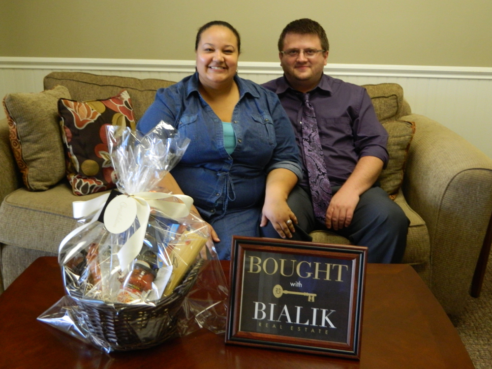 Closing Day for the Furaitars with Nate Bialik, Bialik Real Estate