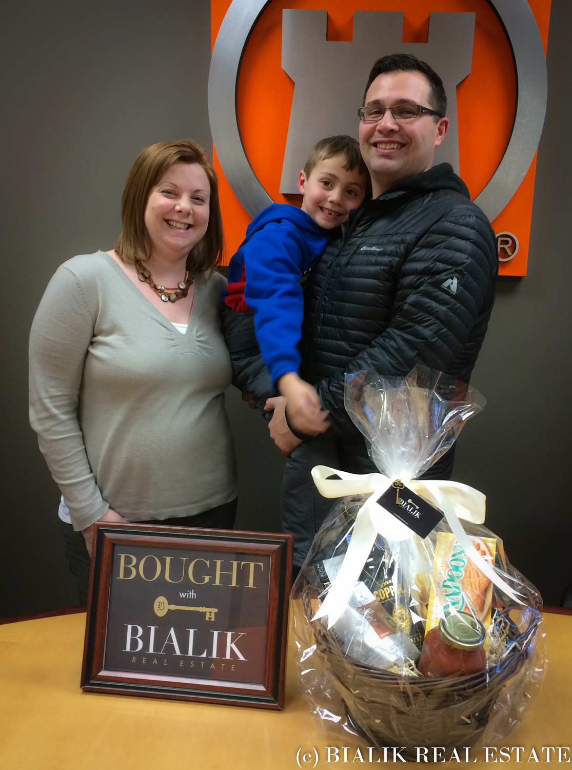 Kye and Catherine close on their Jenison Home bought through Bialik Real Estate