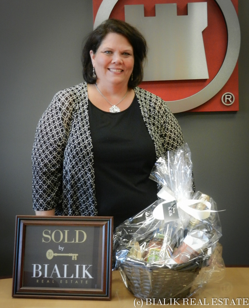 Tamera on closing day. Sold her home through Bialik Real Estate