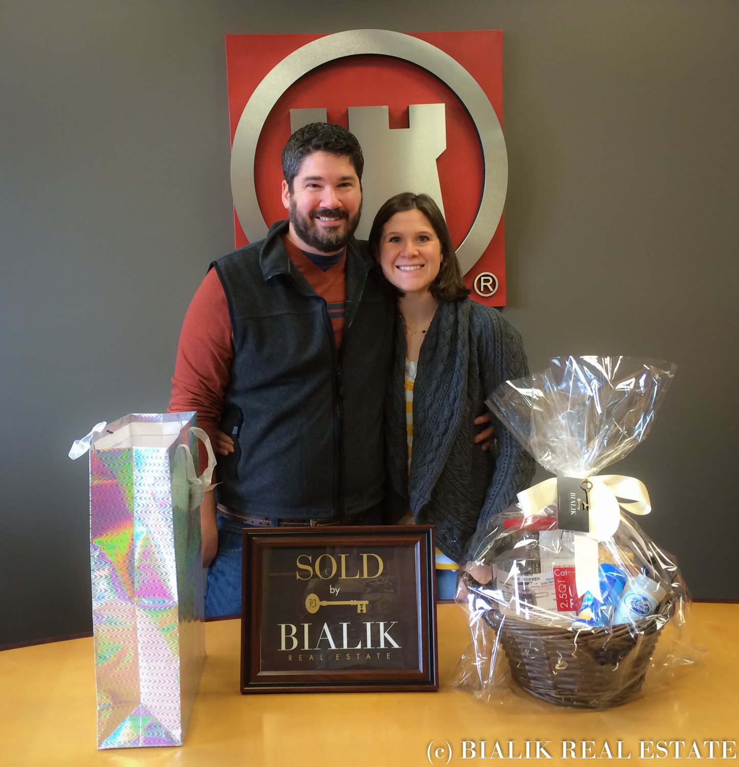 Jeff & Molly close on their Rockford Home