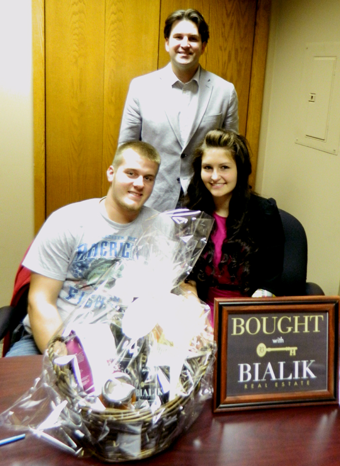 Nate Bialik-Mike Kamps - Savannah Atsma_LR